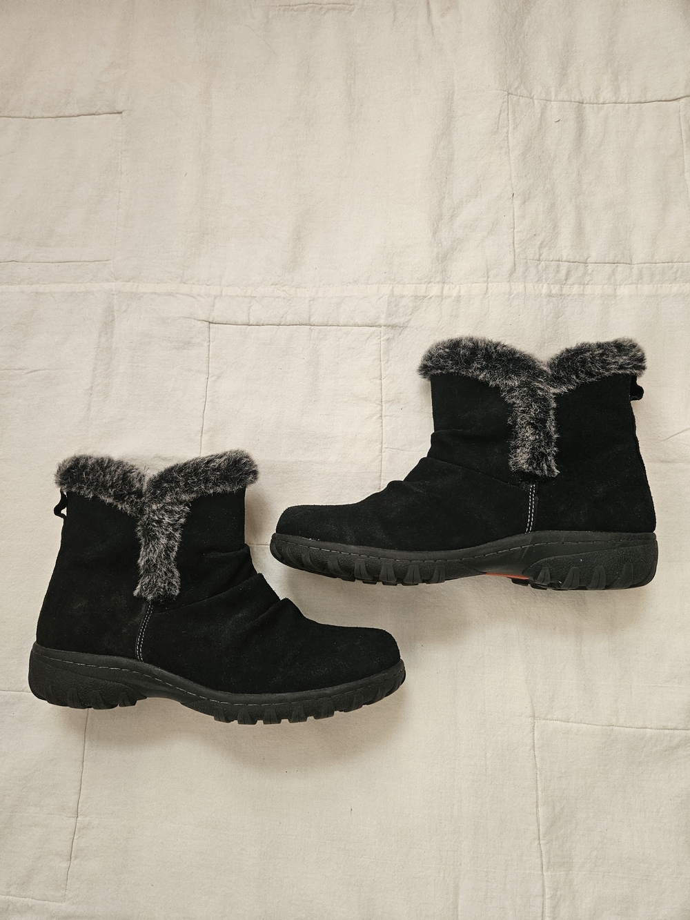 Khombu SUEDE LEATHER Women’s Black Faux-Fur Trim Winter Ankle Boots 9